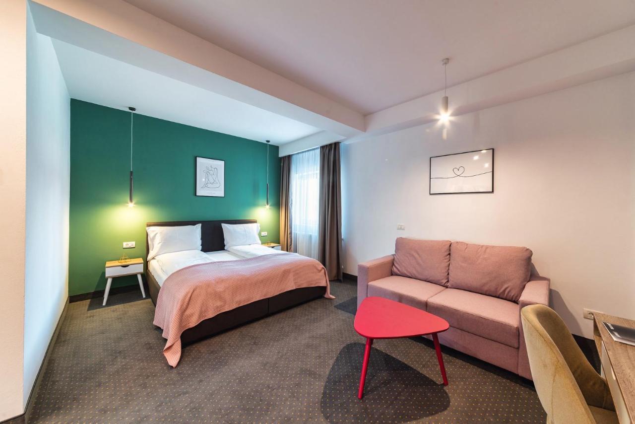 Saga Rooms Victoria  Exterior foto