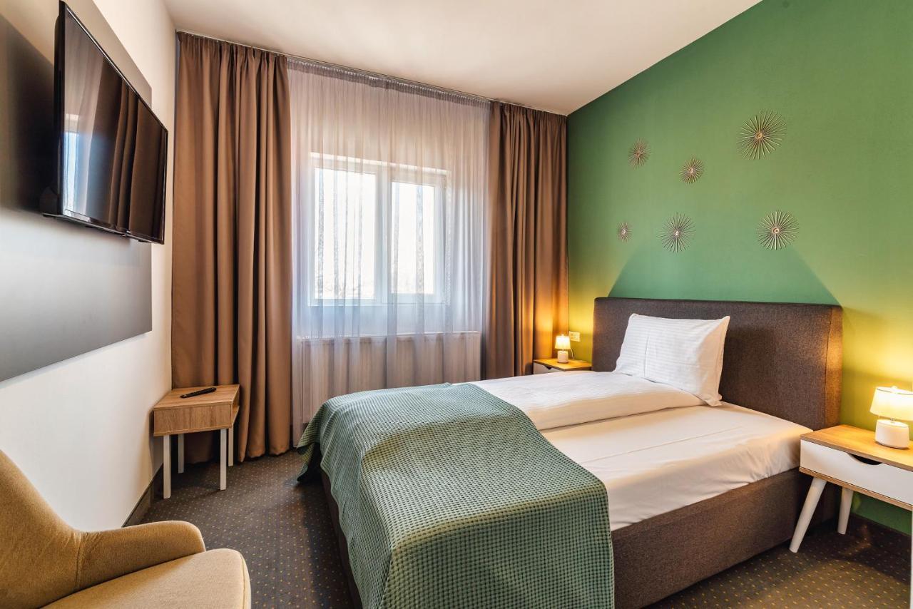 Saga Rooms Victoria  Exterior foto